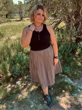 Load image into Gallery viewer, Raven Booties