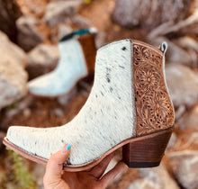 Load image into Gallery viewer, Rio Booties