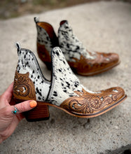 Load image into Gallery viewer, Dancing Darlin’ Booties