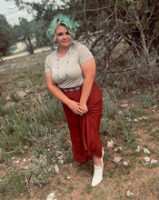 Load image into Gallery viewer, Nitty Gritty Tops