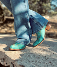 Load image into Gallery viewer, Turquoise Moment Booties
