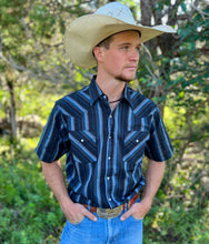 Load image into Gallery viewer, Men's Short Sleeve Pearl Snap Shirts