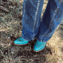 Load image into Gallery viewer, Turquoise Moment Booties