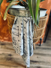 Load image into Gallery viewer, Small Wildrags
