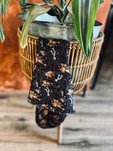 Load image into Gallery viewer, Small Wildrags
