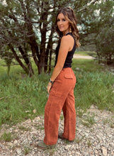 Load image into Gallery viewer, Red Dirt Cargo Pants
